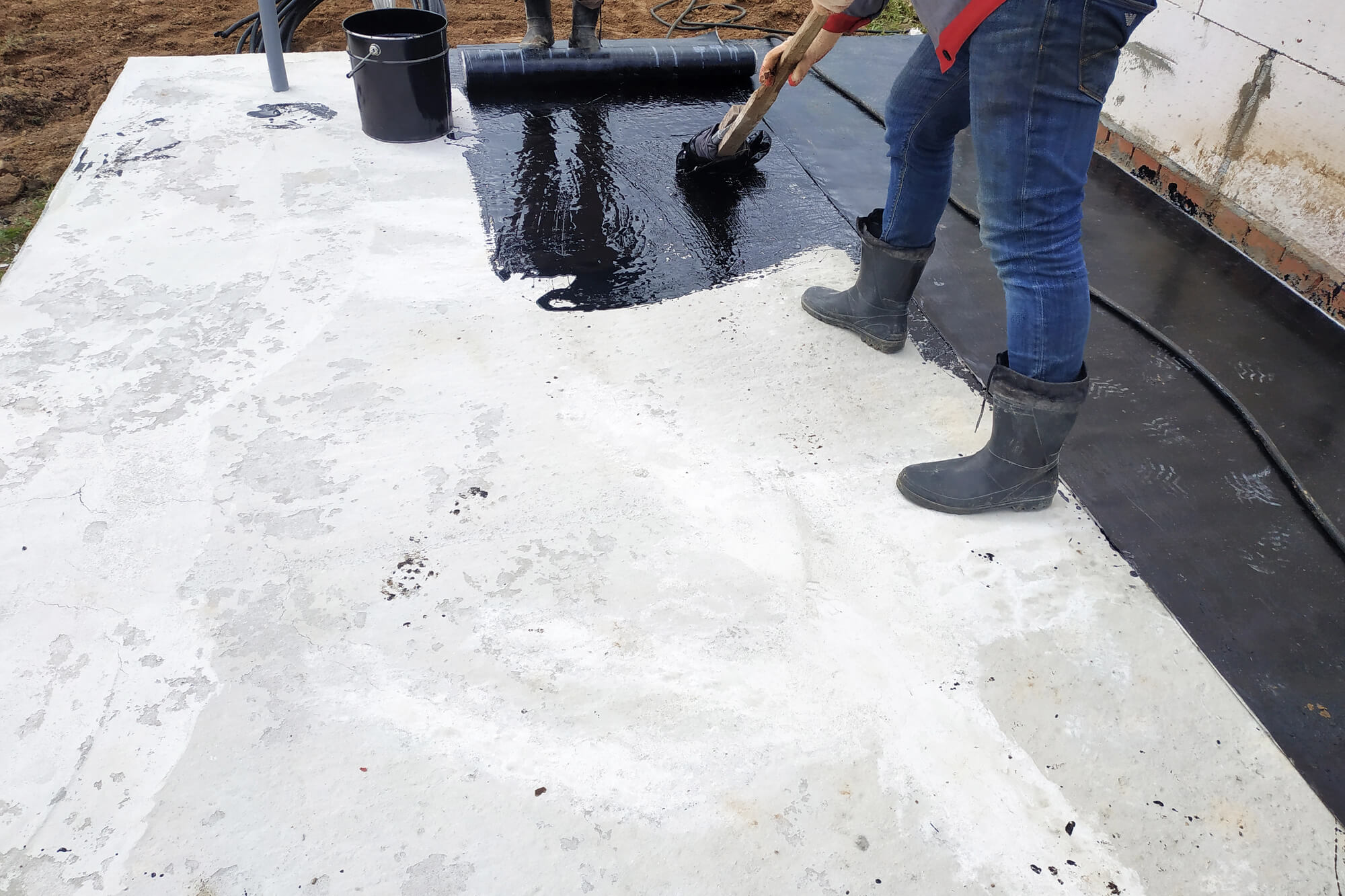 Basement Waterproofing Methods Interior vs. Exterior Solutions